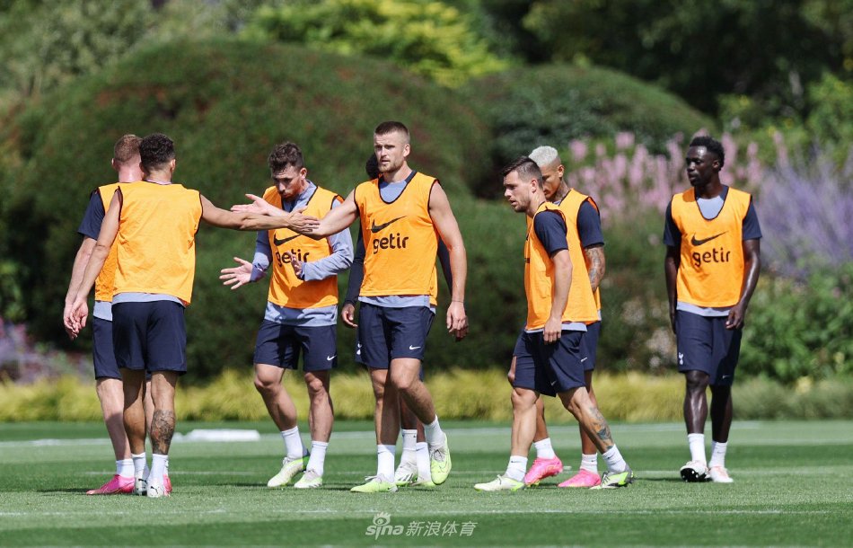 此鞋主打综 此鞋主打综