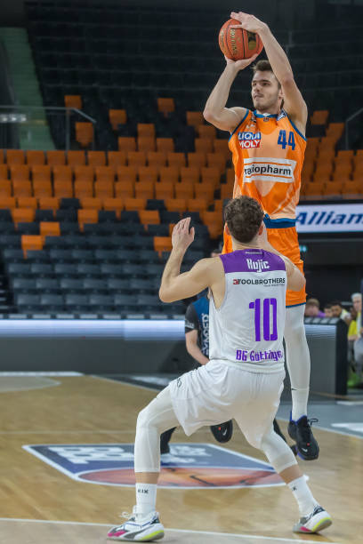 阎相闯以 阎相闯以