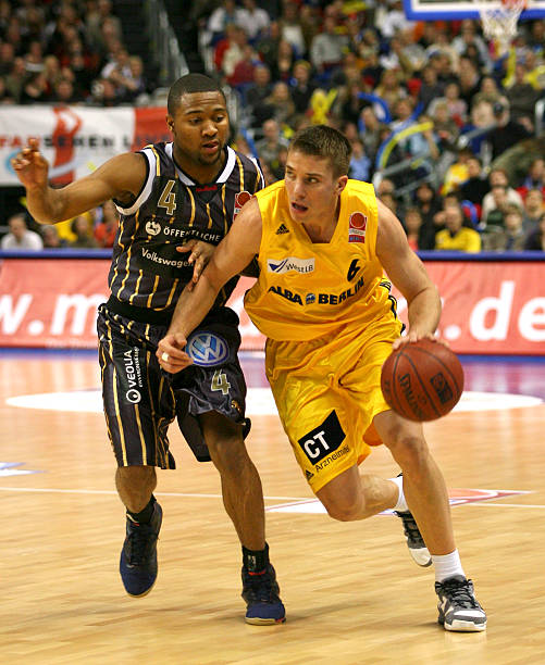 郑钦文入围 郑钦文入围