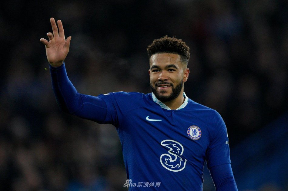 逐渐浮出水 逐渐浮出水