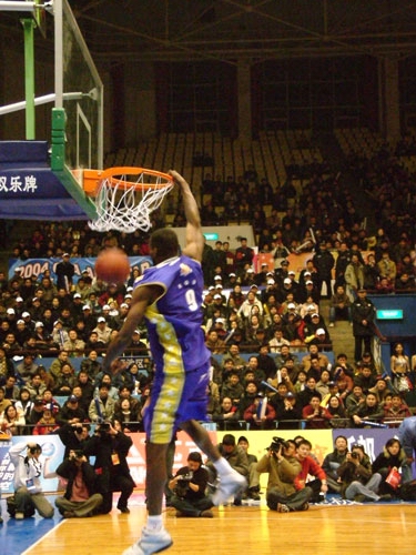 了一场个人 了一场个人