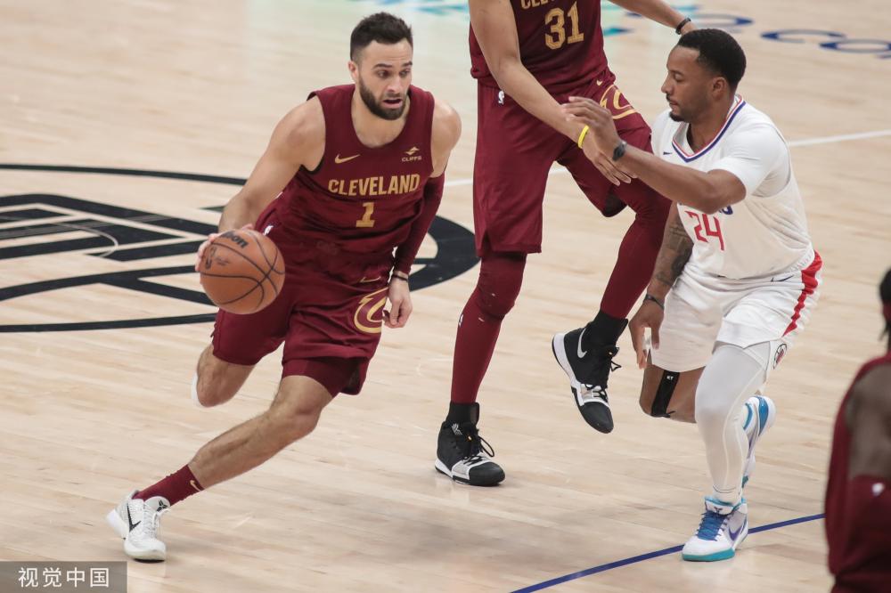 冰雪路面的 冰雪路面的