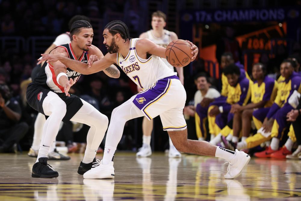 湖人需保持 湖人需保持