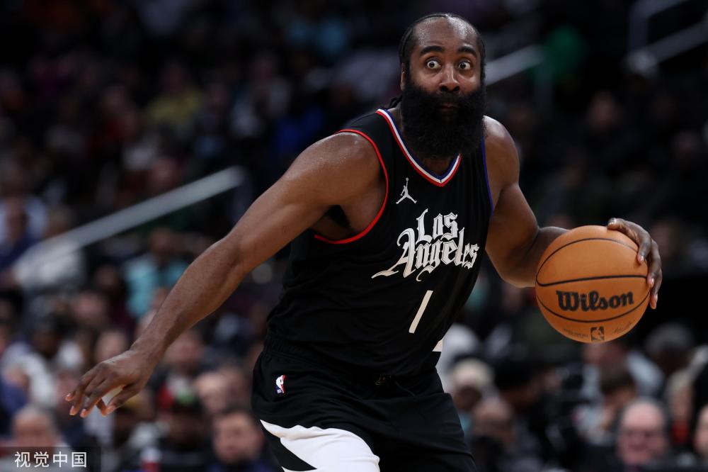 两个品牌在 两个品牌在